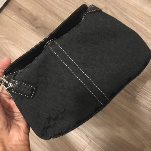 Coach Wristlet - Picture 4 of 5